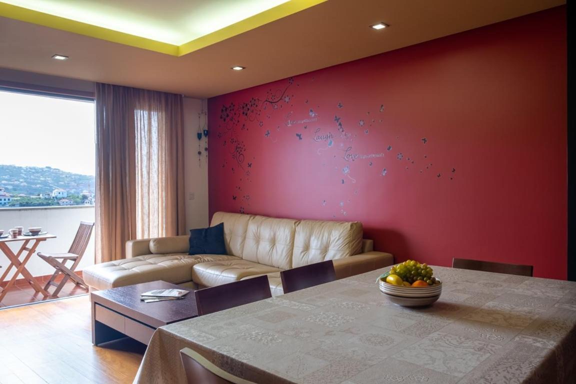 Апартаменты Guestready - Serene Escape In Камара-де-Лобуш Экстерьер фото