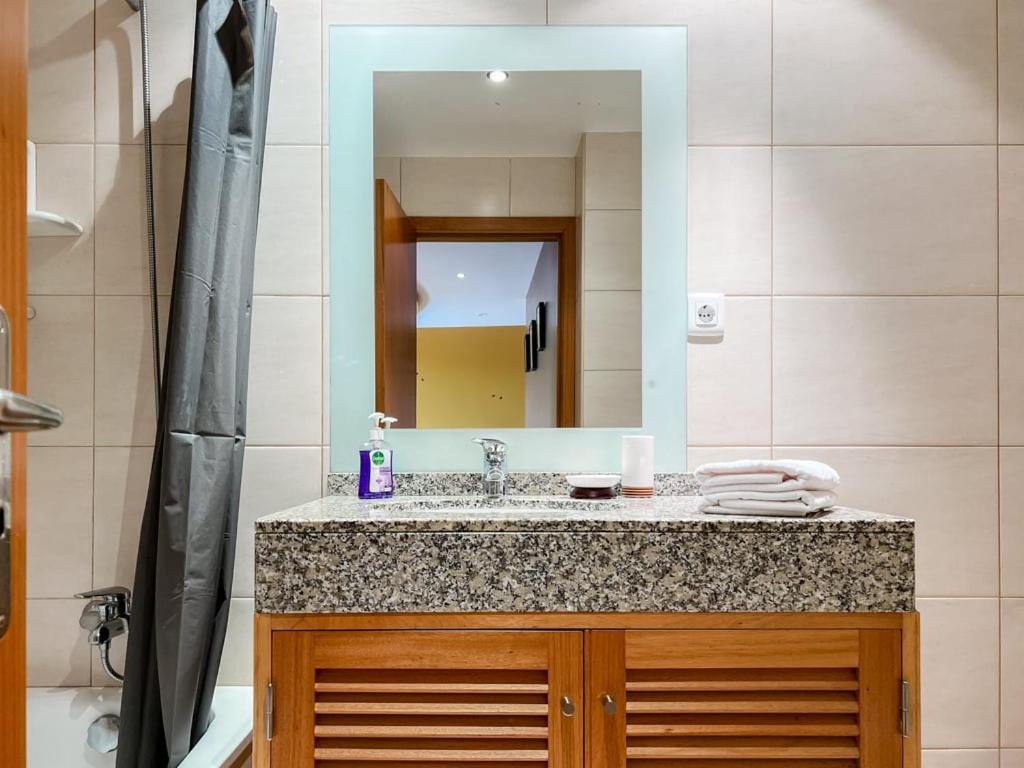 Апартаменты Guestready - Serene Escape In Камара-де-Лобуш Экстерьер фото